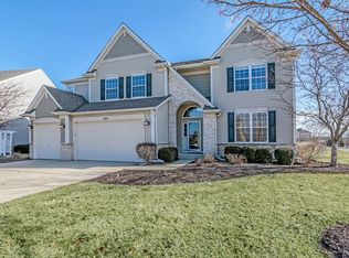 805 Myers Rd, Sugar Grove, IL 60554