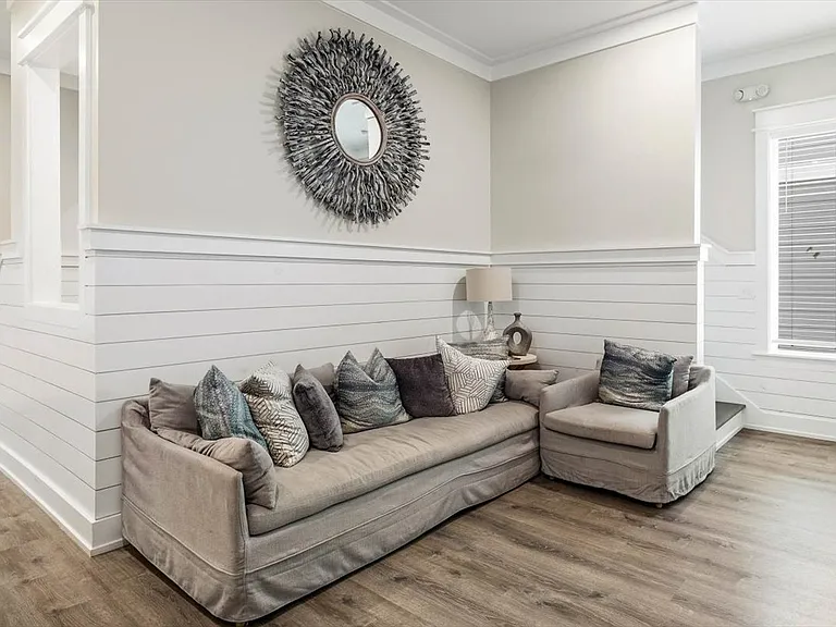 503 Albatross St — Photo 31