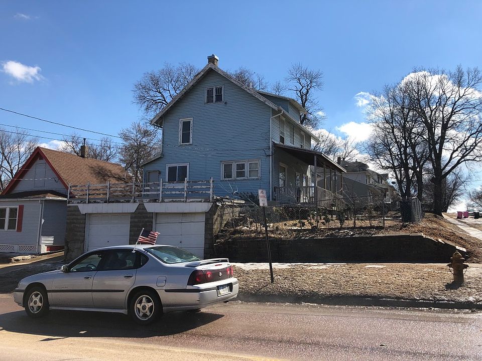 2nd image of 1822 Isabella St