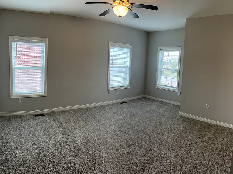 1521 Residence Dr — Photo 13