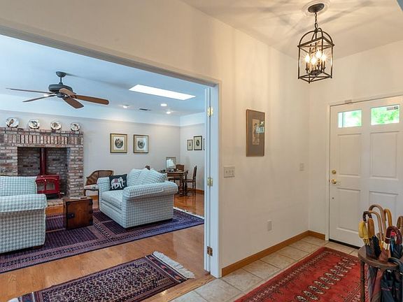 3rd image of 4547 Sierra Springs Dr
