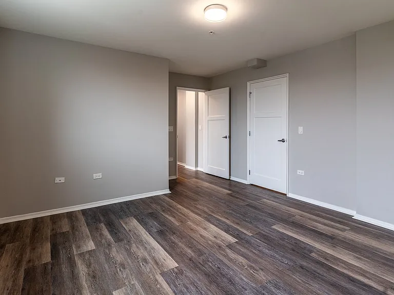 Park Heights by the Lake Apartments — Photo 12
