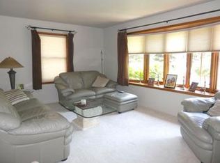 1153 Orchard Rd, Essexville, MI