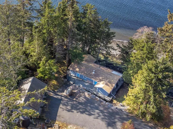 1377 Pond Reef Rd, Ketchikan, AK 99901