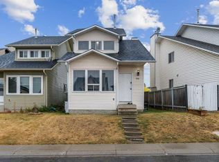 218 E Falmere Way NE, Calgary, AB T3J 2X9