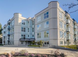 Blackwood Manor, Victoria, BC V8T 2B1