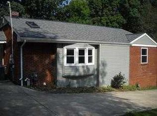 2408 Saunders Station Rd, Monroeville, PA 15146