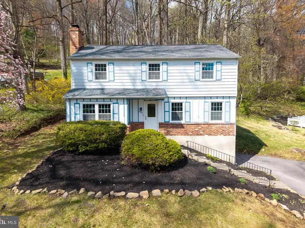 401 Baker Ln, Coatesville, PA 19320