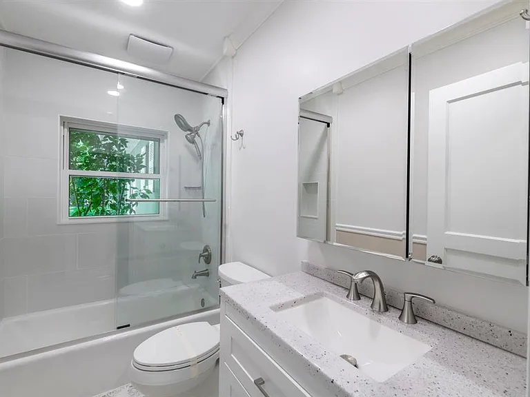 1210 N Donnelly St — Photo 19