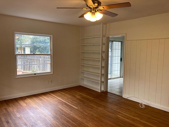 2nd image of 5059 Thorne Dr
