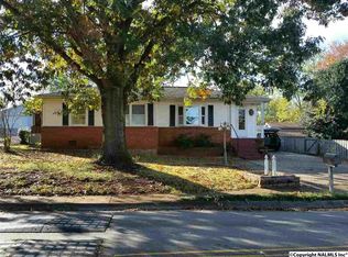 2704 Fairacres Rd SW, Huntsville, AL 35805