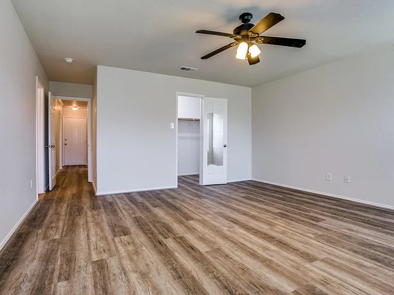 5617 Talons Crest Cir — Photo 18