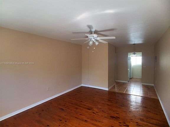 4th image of 945 Meridian Ave APT 11