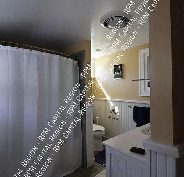12 Main St — Photo 5