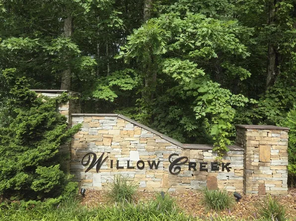 Frost Creek Dr, Crossville, TN 38571