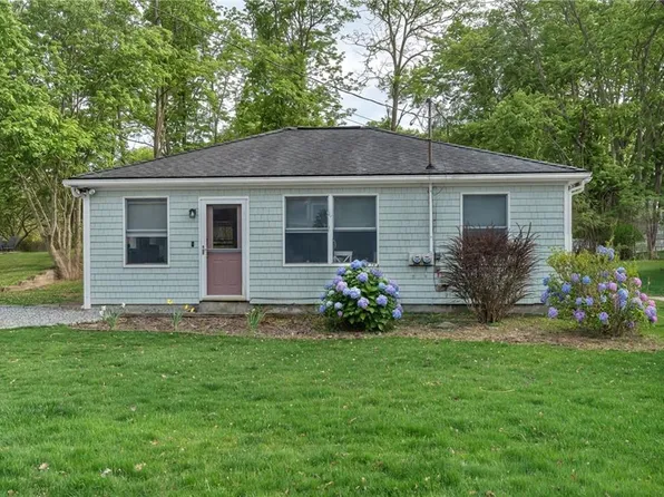 63 Buoy St, Jamestown, RI 02835