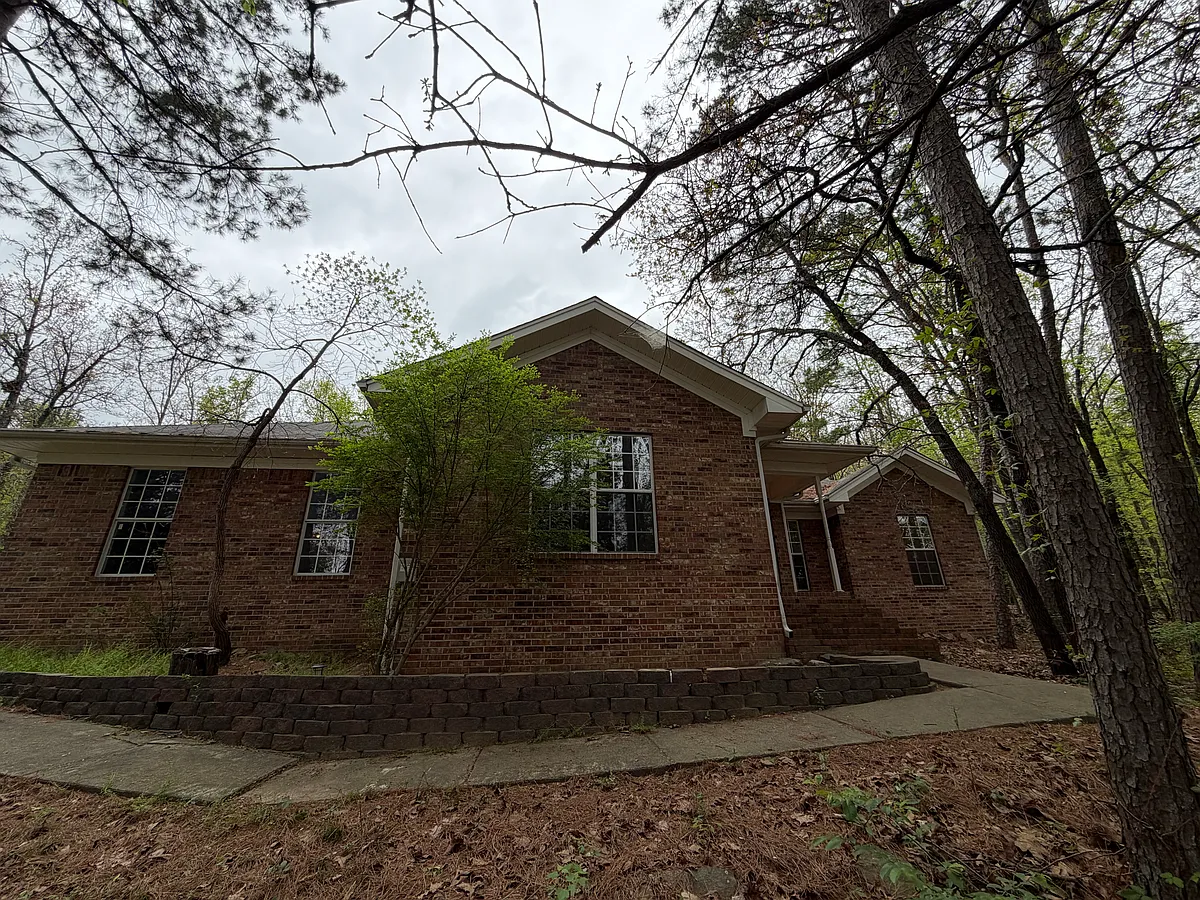 Building Photo - 44 Kirkland Dr