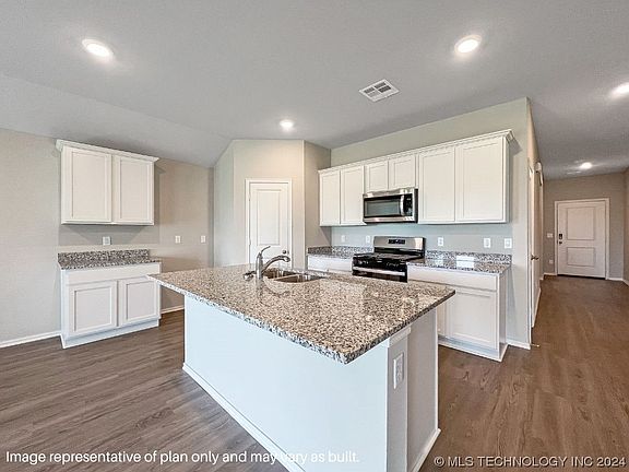 4th image of 7018 E 155th Pl S