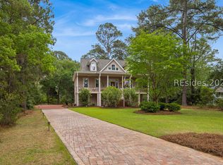 5 Turnstone Dr S, Beaufort, SC 29907