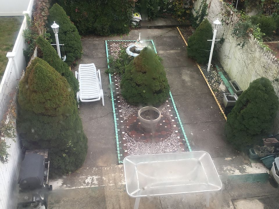 2nd image of 8711 76th St