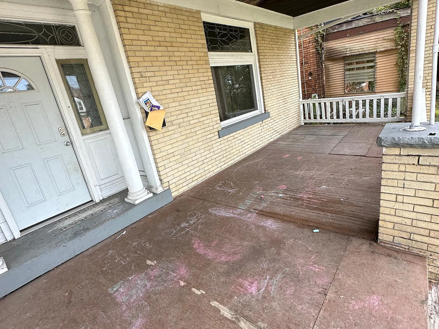 2 bed, 1600 sqft, $1,100 — Photo 3