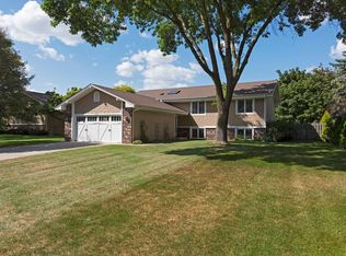 4910 Kirkwood Ln N, Plymouth, MN 55442