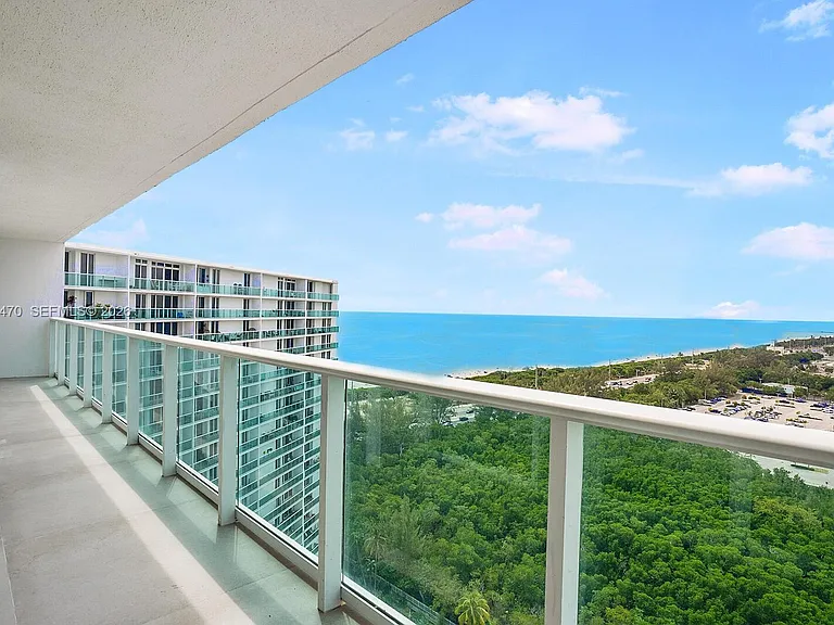 100 Bayview Dr #2125 — Photo 2