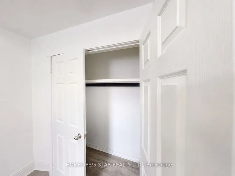 1152 Gerrard St E #201 — Photo 8