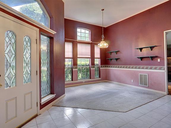 3rd image of 400 Bosque Cir