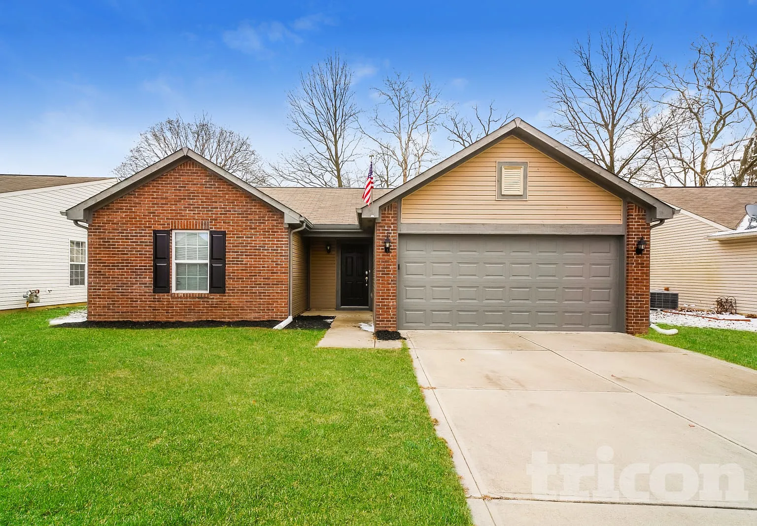 121 Hilltop Farms Boulevard New Whiteland IN — Photo 1