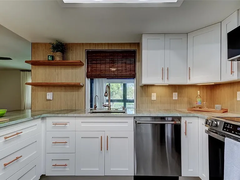 2673 Sabal Springs Cir #201 — Photo 43