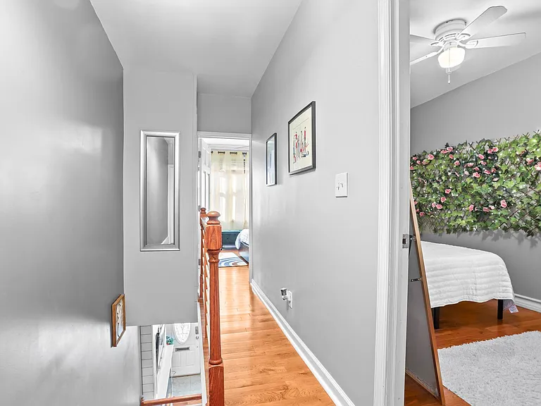3346 Livingston St — Photo 13