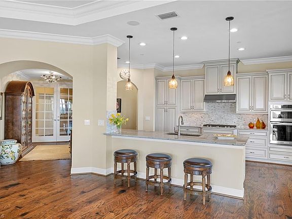 5th image of 4741 Via Del Corso LN #401