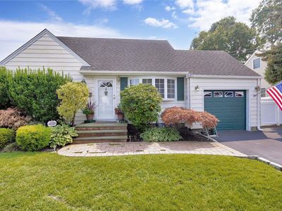 24 Paprocki Avenue, West Islip, NY, 11795