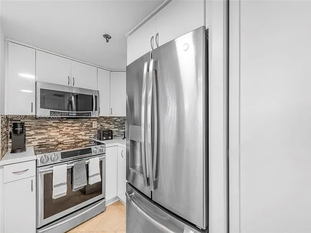 540 Brickell Key Dr #500 — Photo 14
