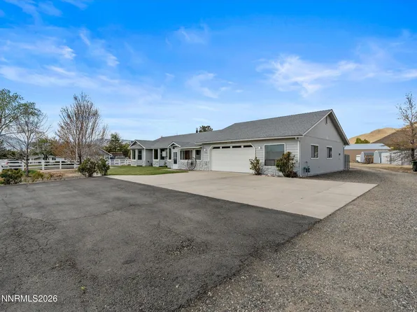 1316 Kim Pl, Minden, NV 89423
