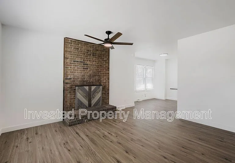 6473 Newcombe Ct — Photo 5