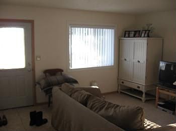 2nd image of 1256-1258 Dolen Pl