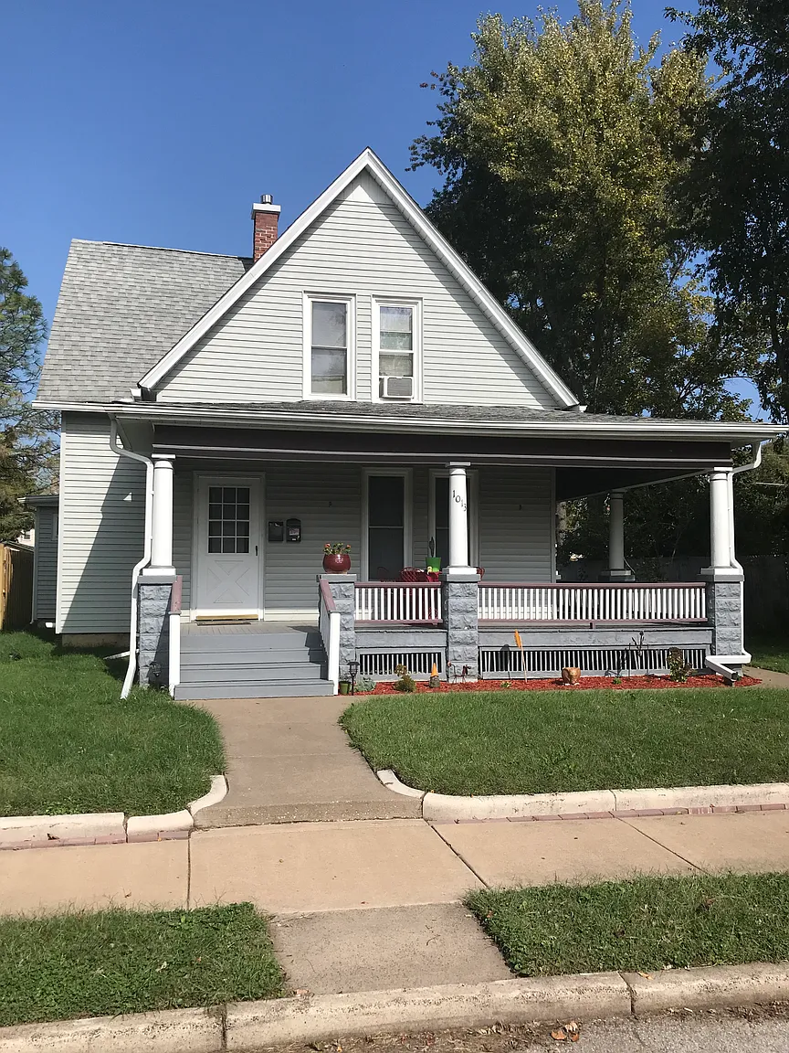 1013 17th Ave photo 1