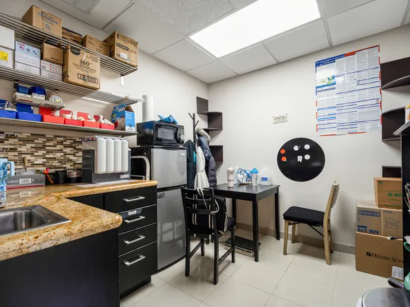 62-22 Myrtle Avenue image 13 of 16