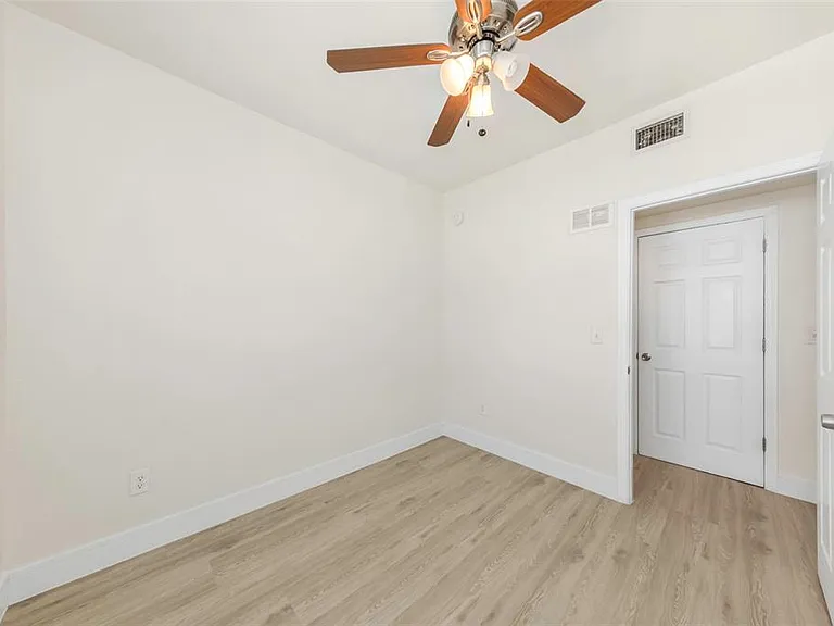 779 4th Ave N #1 — Photo 20