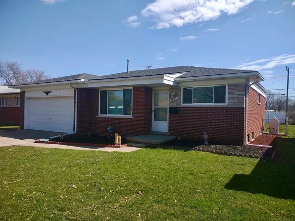 29612 Dover Ave, Warren, MI 48088