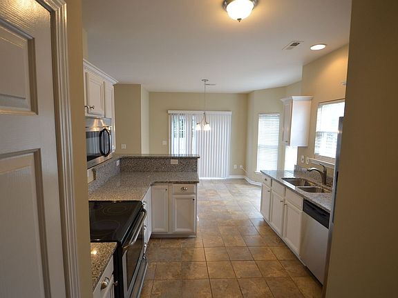 5th image of 12607 Beddingfield Dr