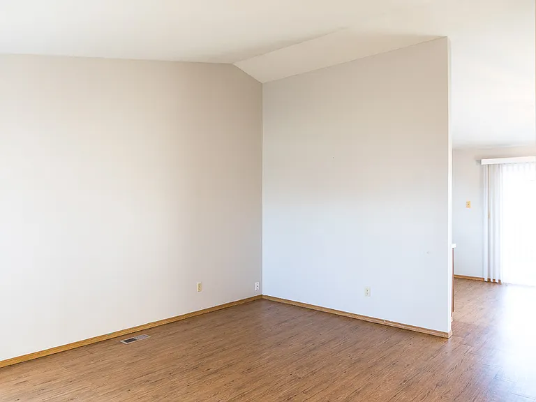 1158 SW 14th Ave — Photo 4