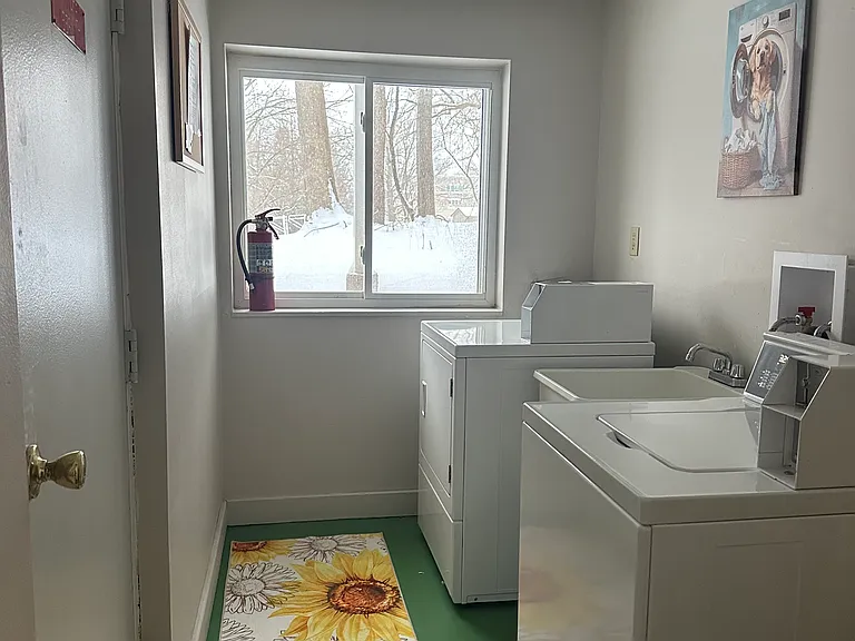 433 Genesee St #1 — Photo 11