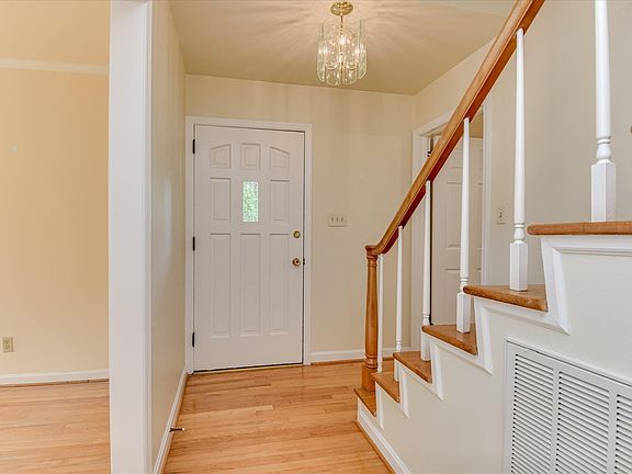 4th image of 1204 Williams Dr