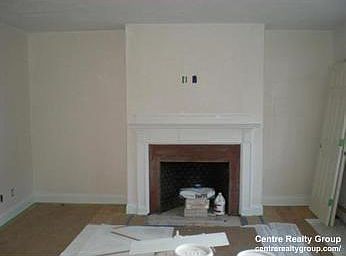 2nd image of 21 Cross St #19