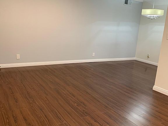 4th image of 226 E Elmwood Ave APT M