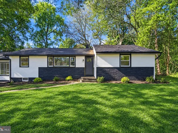 81 Hartford Rd, Medford, NJ 08055