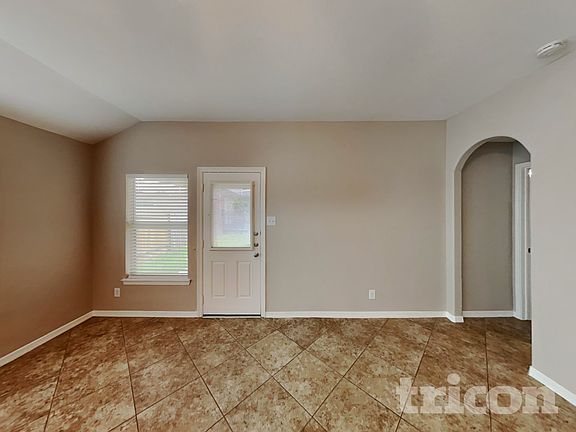 3rd image of 715 Pequin Rd